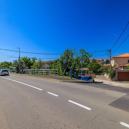 Apartment Marie Omišalj Dış mekan fotoğraf